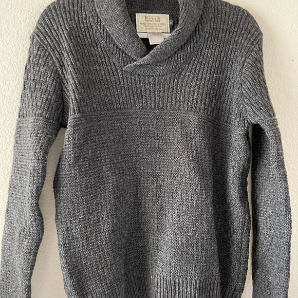 Irish Aran sweater market virgin wool sweater - Picture 2 of 5